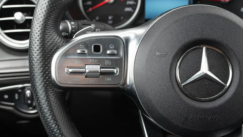 MERCEDES-BENZ GLC -