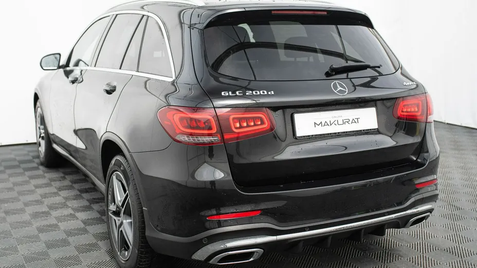 MERCEDES-BENZ GLC -