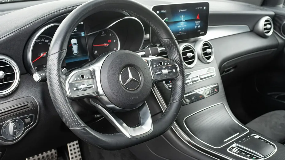 MERCEDES-BENZ GLC -