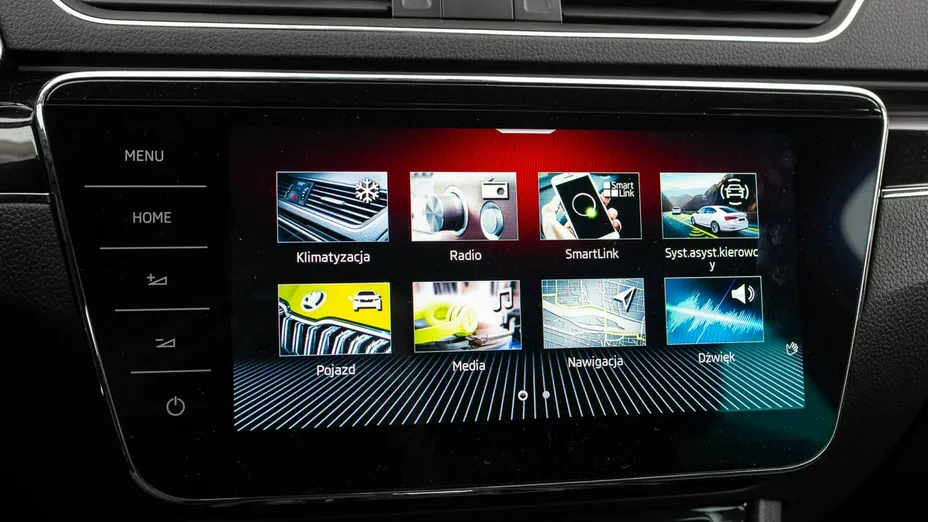 SKODA Superb -