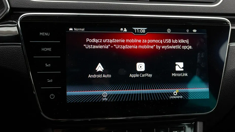 SKODA Superb -