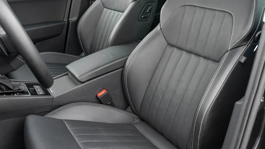 SKODA Superb -