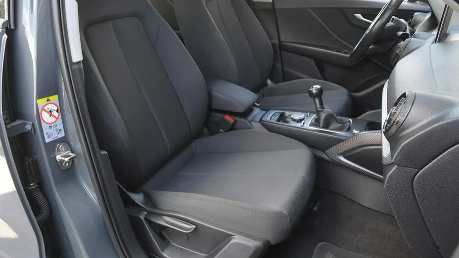 AUDI Q2 -