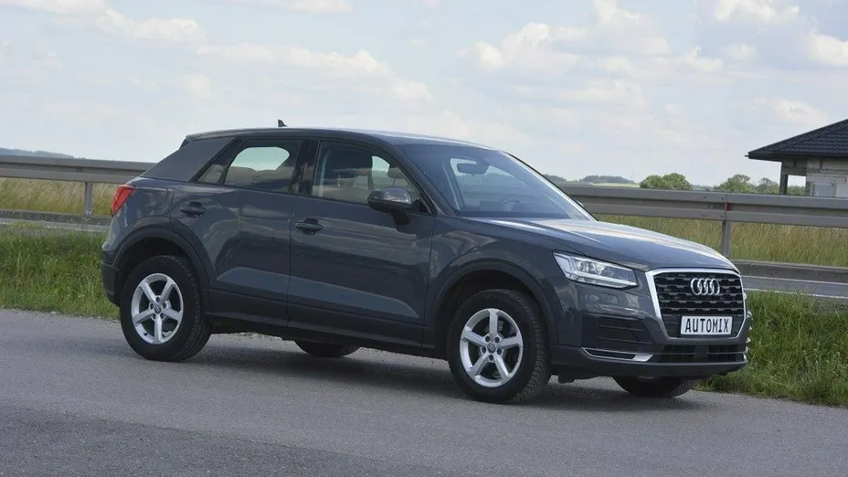 AUDI Q2 -