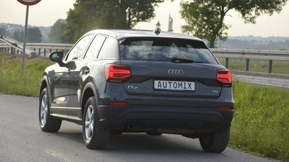 AUDI Q2 -