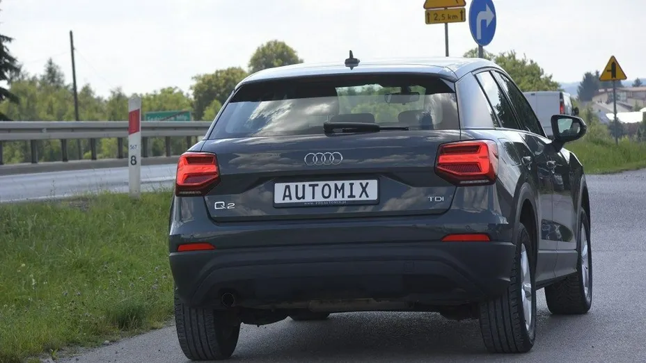 AUDI Q2 -