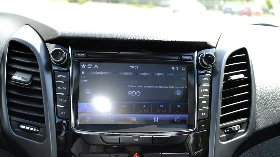 HYUNDAI i30 -