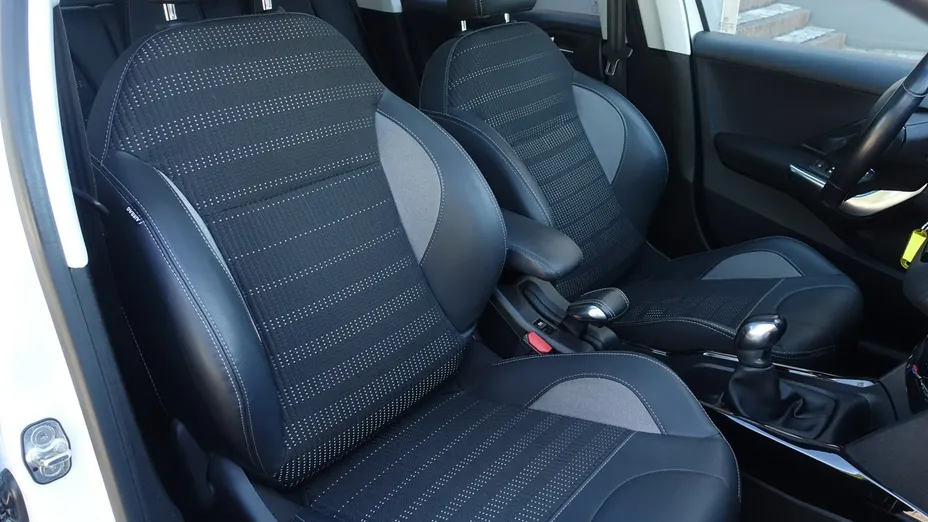 PEUGEOT 2008 -