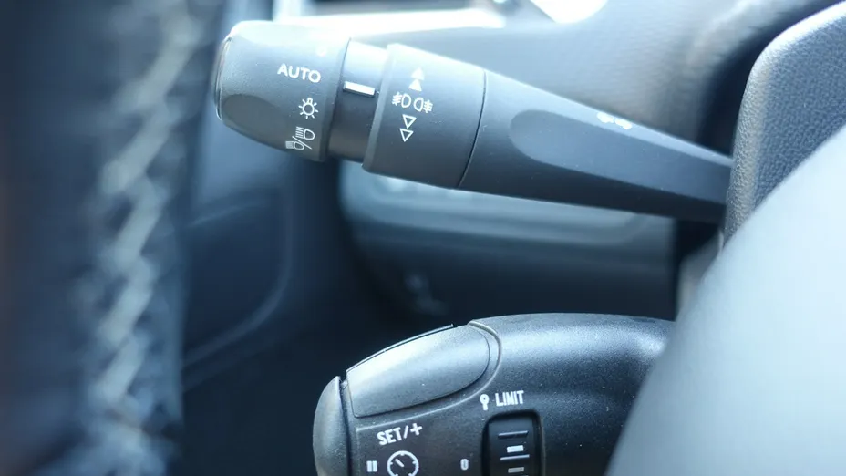 PEUGEOT 2008 -