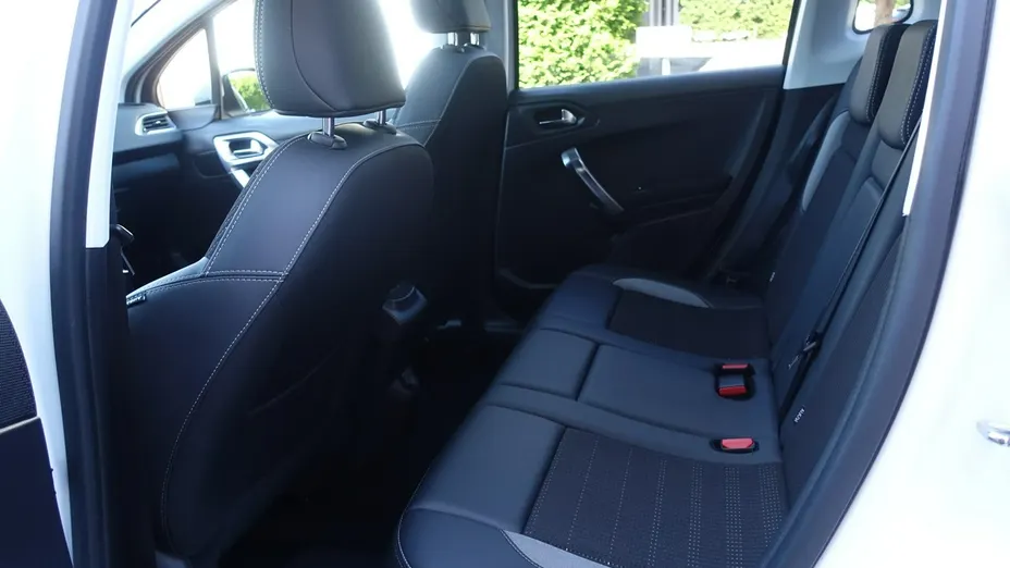 PEUGEOT 2008 -
