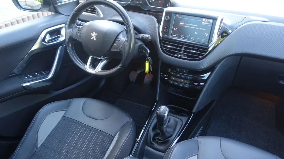 PEUGEOT 2008 -