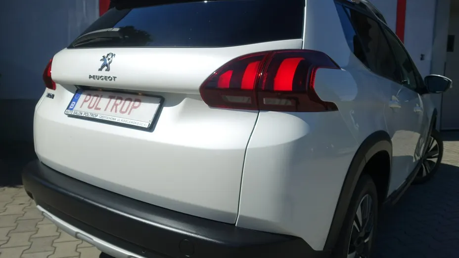 PEUGEOT 2008 -