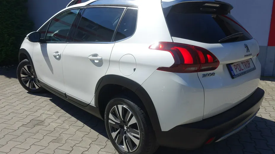 PEUGEOT 2008 -