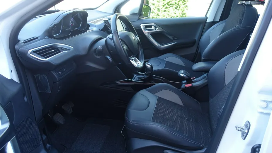 PEUGEOT 2008 -