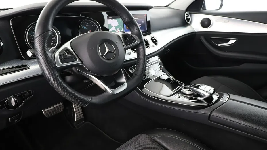 MERCEDES-BENZ E Klasa -