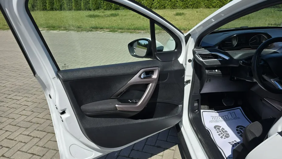 PEUGEOT 2008 -