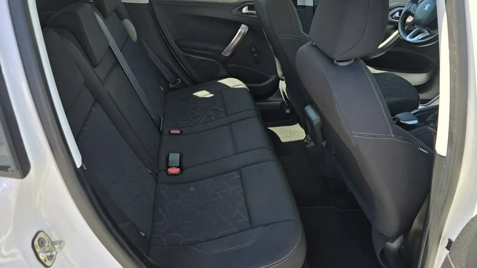 PEUGEOT 2008 -