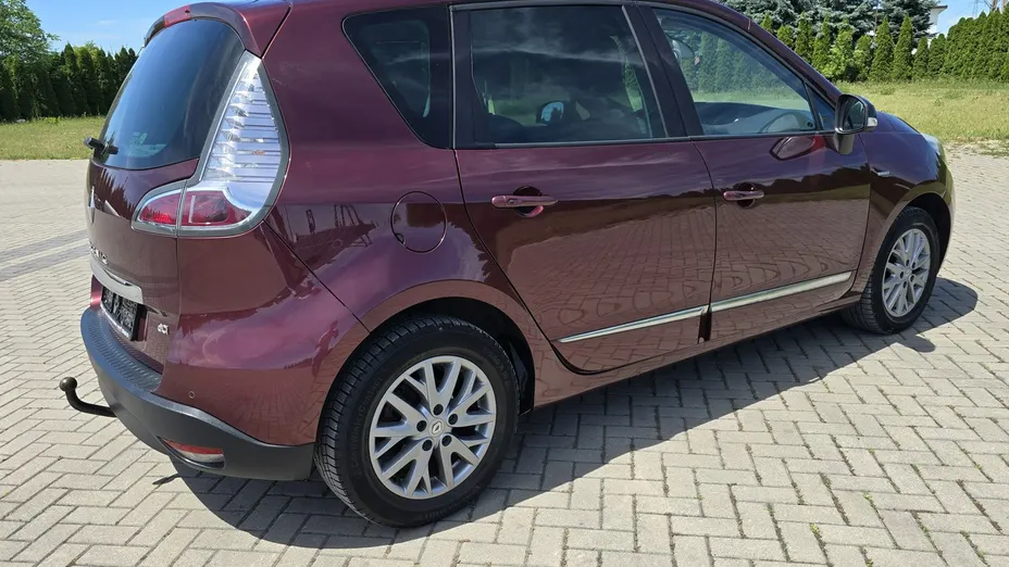 RENAULT Scenic -