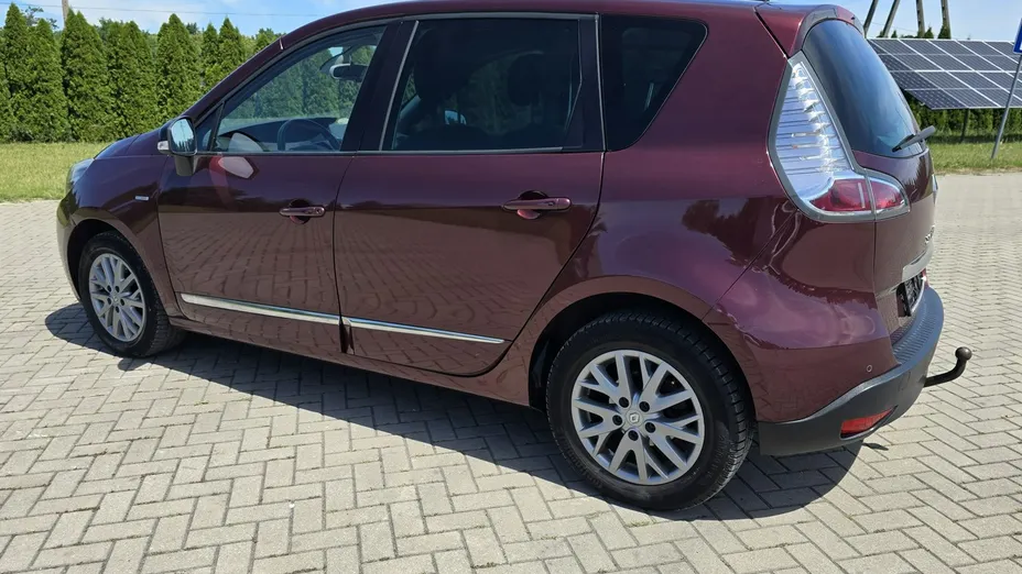 RENAULT Scenic -