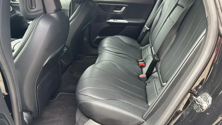 MERCEDES-BENZ EQE -