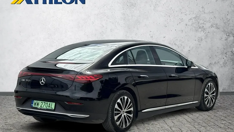 MERCEDES-BENZ EQE -