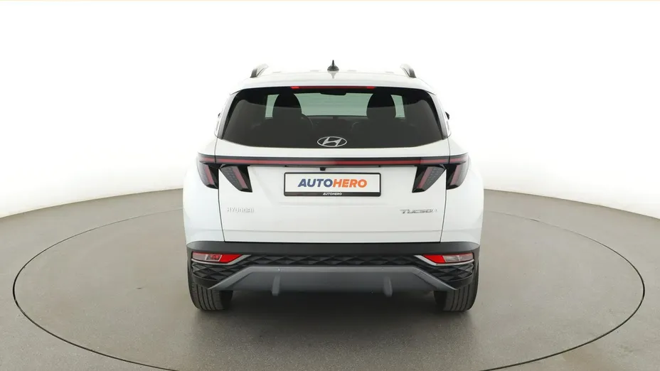 HYUNDAI Tucson -