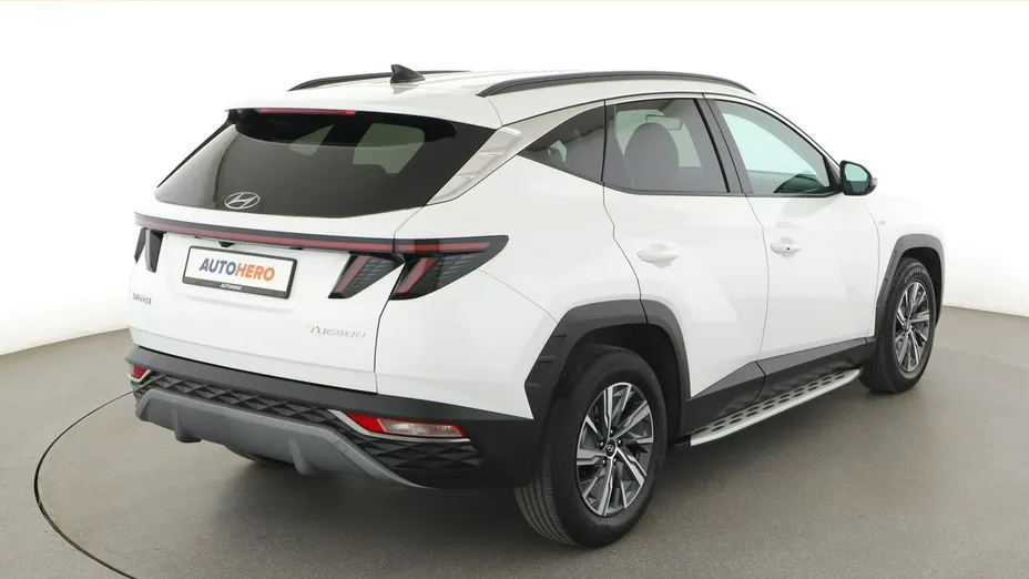 HYUNDAI Tucson -