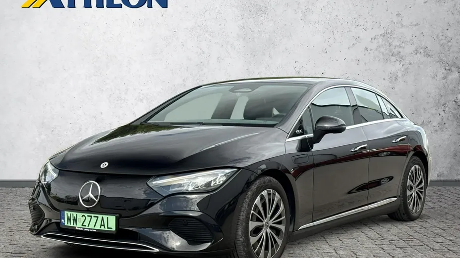 MERCEDES-BENZ EQE -