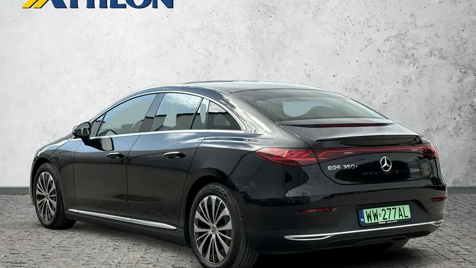 MERCEDES-BENZ EQE -