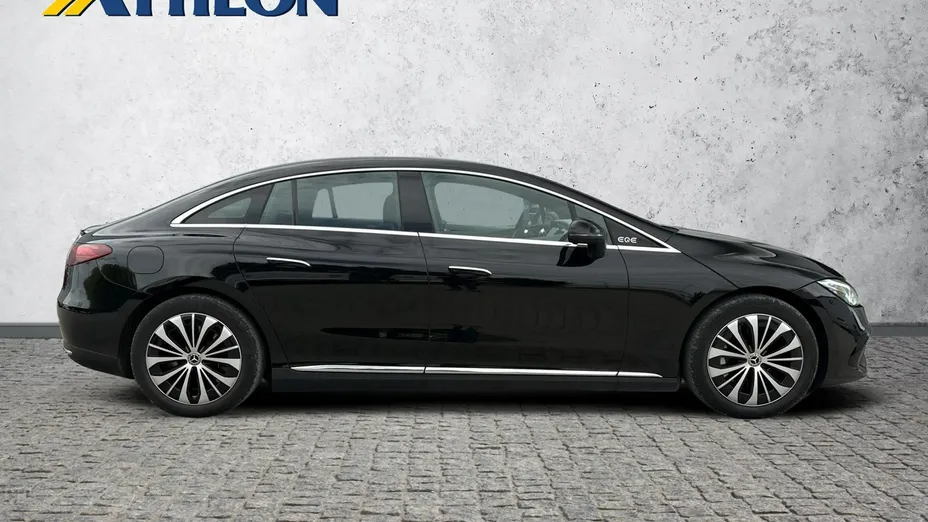 MERCEDES-BENZ EQE -