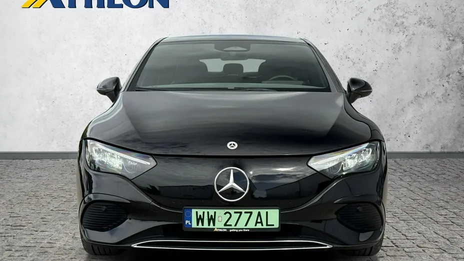MERCEDES-BENZ EQE -