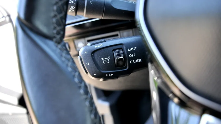 PEUGEOT 508 -