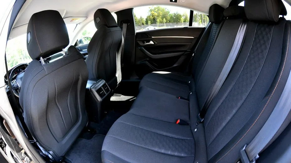 PEUGEOT 508 -