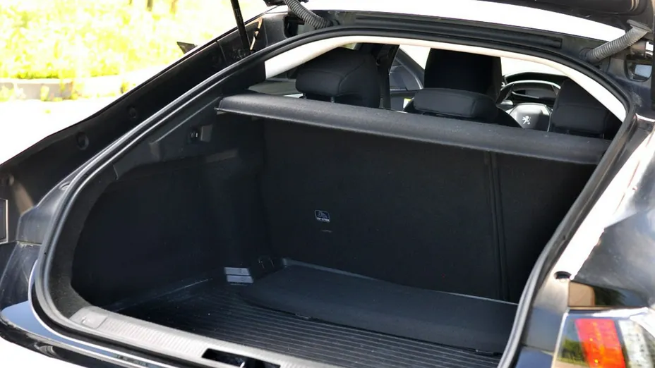 PEUGEOT 508 -