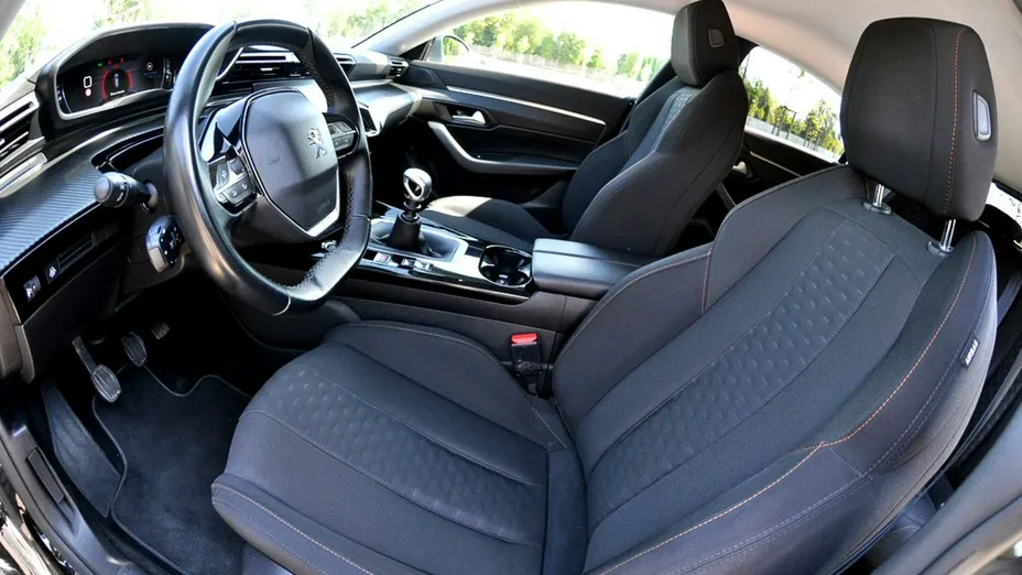PEUGEOT 508 -