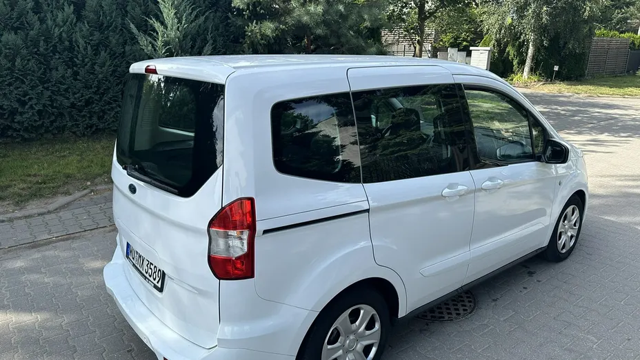 FORD Transit Courier -