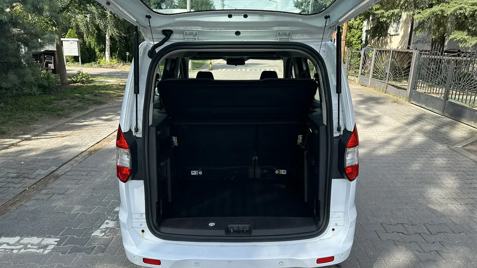 FORD Transit Courier -