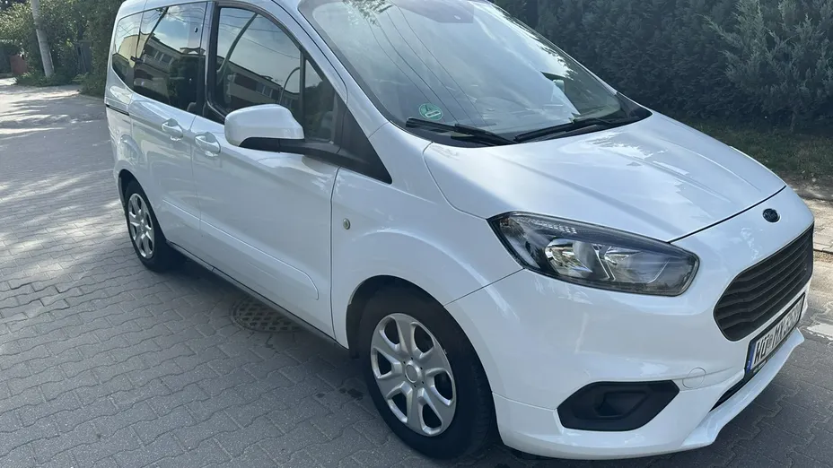 FORD Transit Courier -