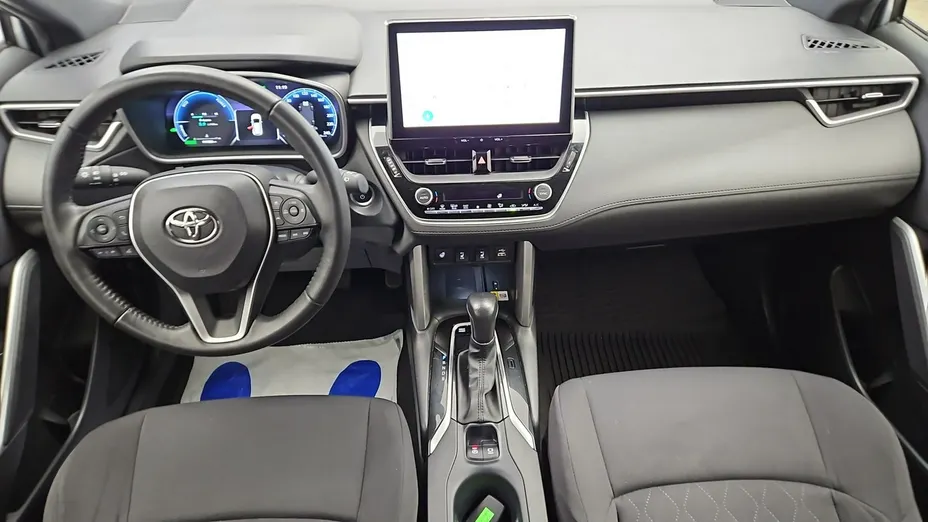 TOYOTA Corolla Cross -