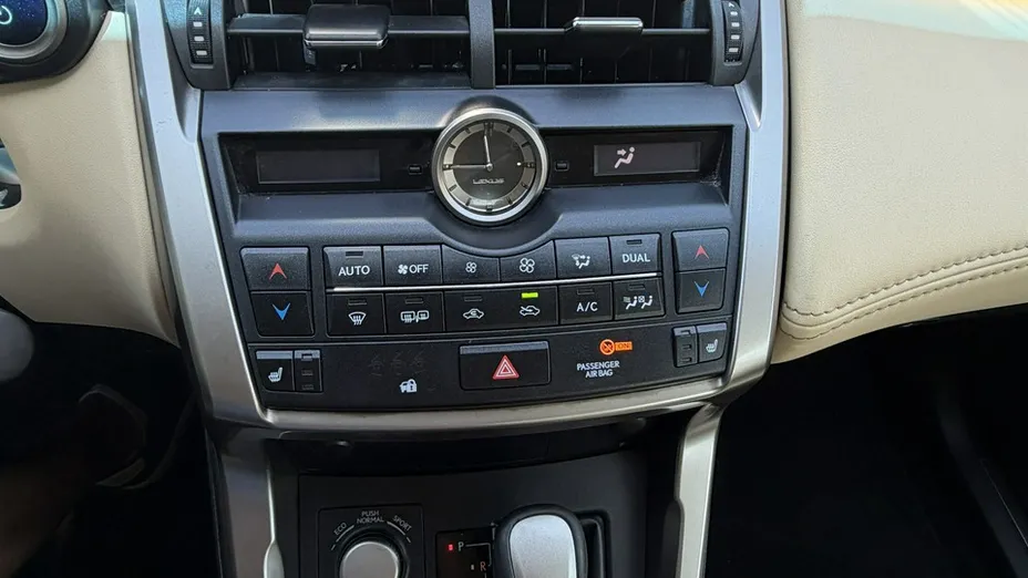 LEXUS NX -