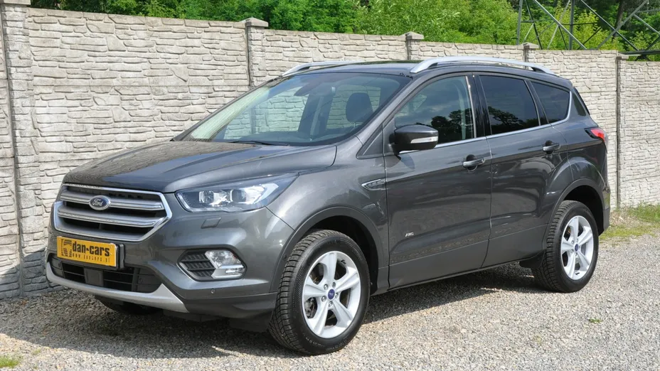 FORD Kuga -