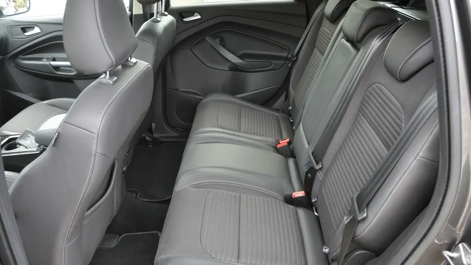 FORD Kuga -