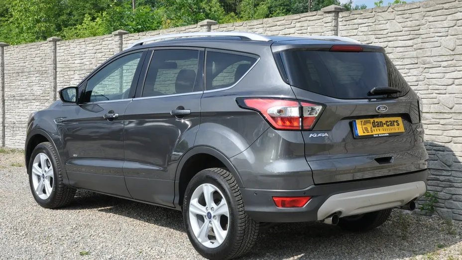 FORD Kuga -