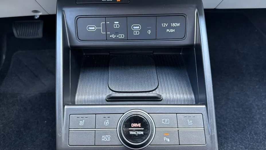 HYUNDAI Kona -