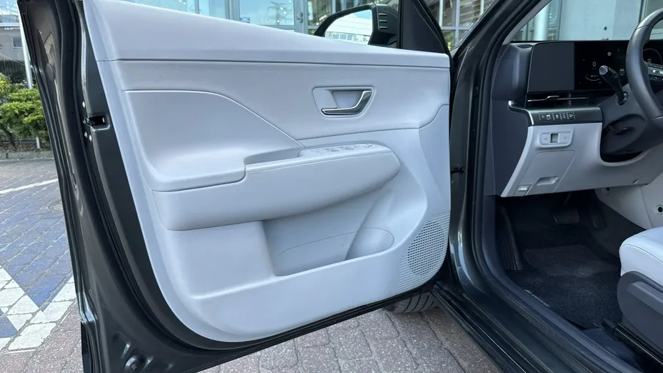HYUNDAI Kona -