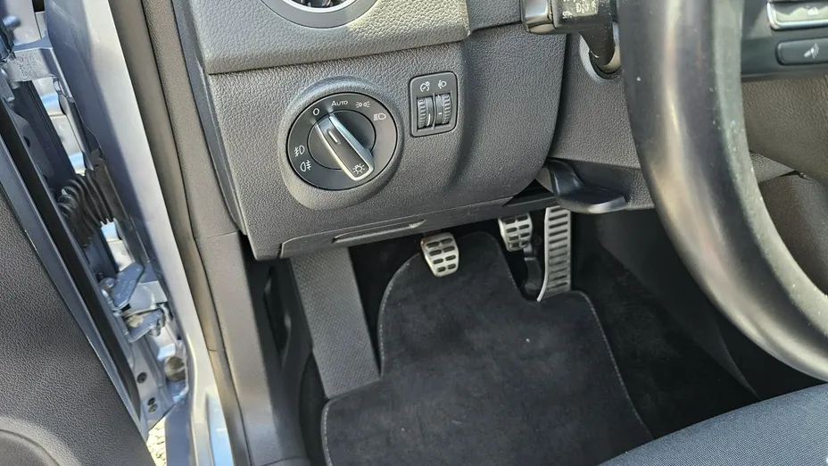VOLKSWAGEN Golf Plus -