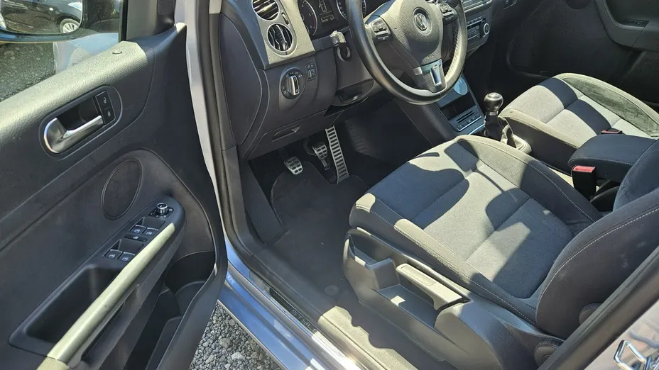 VOLKSWAGEN Golf Plus -