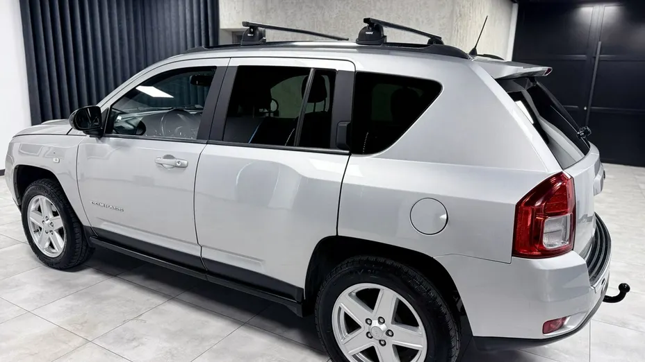 JEEP Compass -