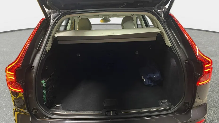 VOLVO XC60 -