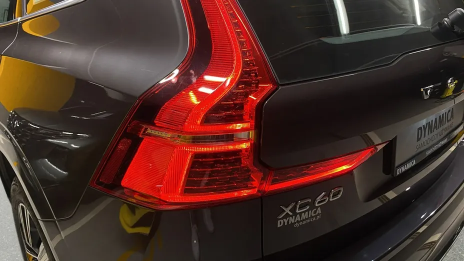 VOLVO XC60 -